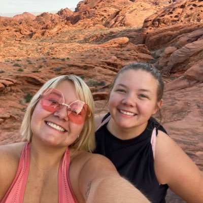 KayleiAnne33's profile picture. dog mom 🐶 plant mom 🪴 teacher 🍎