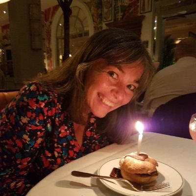 EnglishFreckle's profile picture. Bookkeeper & photographer. Grower of magic beans and flowers. Baker of bread & cakes. https://t.co/3EXrfsGww5