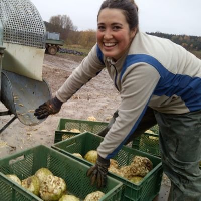 she/her | abolitionist, revolutionary agrarian politics | researching political ecologies and histories of agro-industry x empire | PhD @unipotsdam