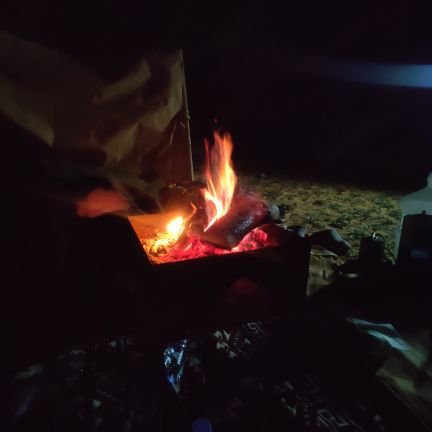 مواطن سعودي.. الله ثم المليك والوطن .. 💙 ..حياة تويتر تختلف عن الواقع ..