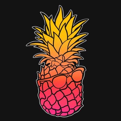 4 degen Pinapols talking #Crypto & #NFT with other 800+ Pinapols🍍