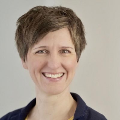 NadineWolfHH's profile picture. kann Haare schneiden und auch sonst für Struktur sorgen; Fan von Agilität, The Responsibility Process und dem HSV; liebe mein Leben mit @henningwolf