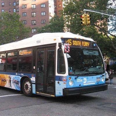 An account representing a thousand NYC bus drivers who want more cyclists and fewer drivers.