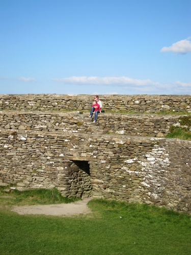 Ainerosie's profile picture. Radio and baby producer, all views my own ish.