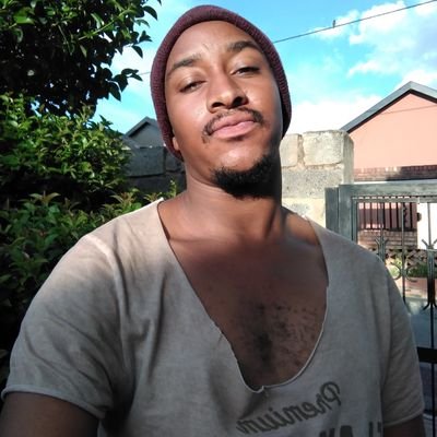 Backing Vocalist🎙️🎶
A Cook🥘
Aspiring Restaurateur🍽️
PSALM 129:1-4📖
Acrophobic✈️
Claustrophobic
Trypanophobic💉