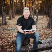 Stephen Nelson(@ShinyPastor) 's Twitter Profile Photo