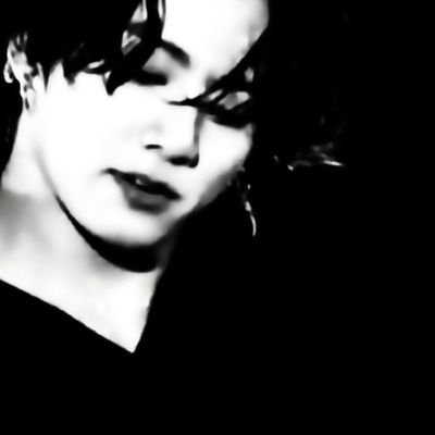 1 9 8 5 :
⠀⠀𝖾𝗒𝖾𝗌 𝗍𝗁𝖺𝗍 𝖼𝖺𝗇 𝖽𝗋𝗂𝗏𝖾 𝗍𝗁𝖾𝗆 𝖼𝗋𝖺𝗓𝗒, 𝗁𝖺𝗇𝖽𝗌 𝗍𝗁𝖺𝗍 𝖼𝖺𝗇 𝗍𝖾𝖺𝗋, 𝗅𝗂𝗉𝗌 𝗍𝗁𝖺𝗍 𝖼𝖺𝗇 𝖻𝖾𝗍𝗋𝖺𝗒.