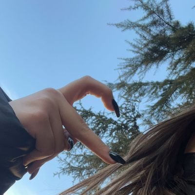 EeeMarghe's profile picture. 