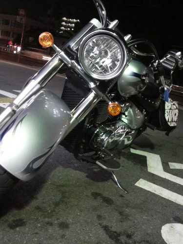 バイクとタバコをこよなく愛する24歳の馬鹿野郎です(￣∇￣*)ゞ 趣味はダーツ・ビリヤード・料理・ツーリング・キャンプ・BBQ ・釣りなど色々ありますが、最近はスウィーツ作りにハマってます！