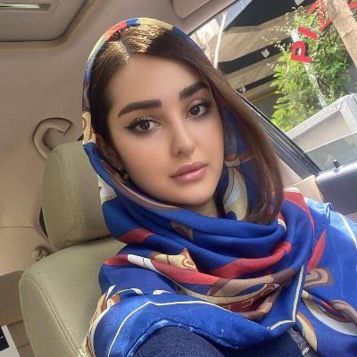 maryamhayaty35's profile picture. пчеловод