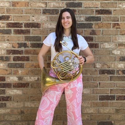She/Her 🏃🏻‍♀️ Horn Player 📯 Educator ✏️ Content Creator 🎥 Music Arranger 🎼