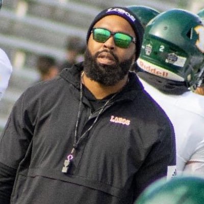 God Fearer, Father, QB and OL Coach at Longview High School, Writer, Podcaster. Master in Education, https://t.co/2HA1fdxXo9