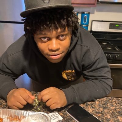 Leonardowade8's profile picture. following da gram@atr_.leo