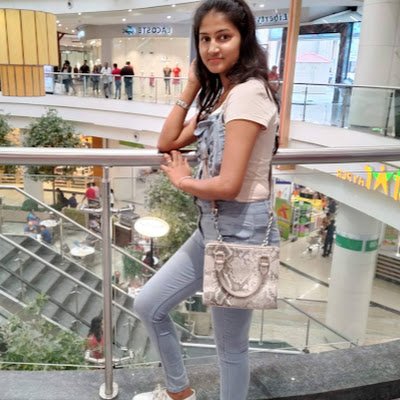 pashamdivya's profile picture. 