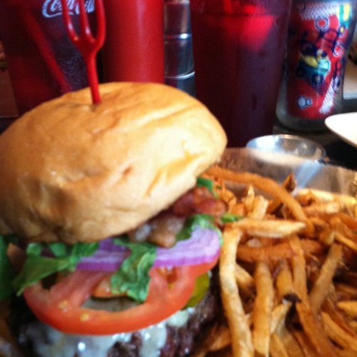 pounds1810's profile picture. 