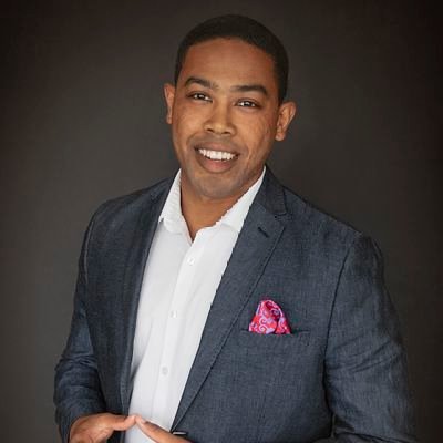 Sales Enablment Founder of
Significant Edge Academy. I talk about #Prospecting #Sales #Businessacumen #Salesleadership #SalesTraining #SellingHigh