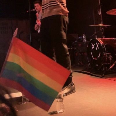 safe place for all lgbtqia+ louies 💭