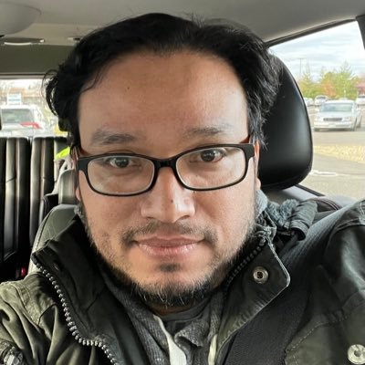 Ingeniero en Ciencias de la Computación, aficionado del futbol.