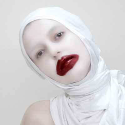 eweliyi.eth/.tez (pronounced evelee)さんのプロフィール画像