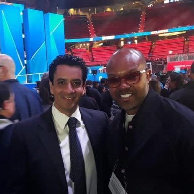 Mejor amigo del Rey Ting. 18 Superbowls. Play by play. Feliz impactando vidas. Fundador de la LFA, pero me la robaron. https://t.co/wFiqhj2cGh