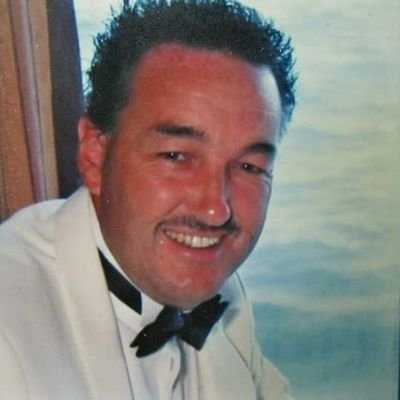 HampshireDogbot's profile picture. This is the official twitter account of John Doyle. Any others are NOT me and are fake!! And a Super Saints supporter.