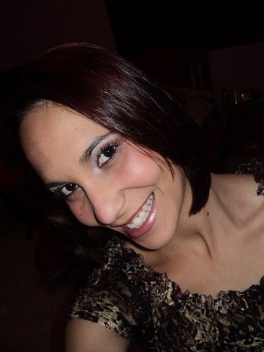♪ Quem me vê, me vê sorrindo, e vai ser sempre assim! ;)...Apaixonada e muiiito Feliz!!!