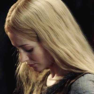 SuiUC518's profile picture. Pés descalços, caminhos trilhados (ela/ele)