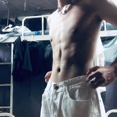 dom567king's profile picture. 坐标：北京 朝阳 找家奴 生活化伺候懂尊卑 QQ ：368106279 非诚勿扰