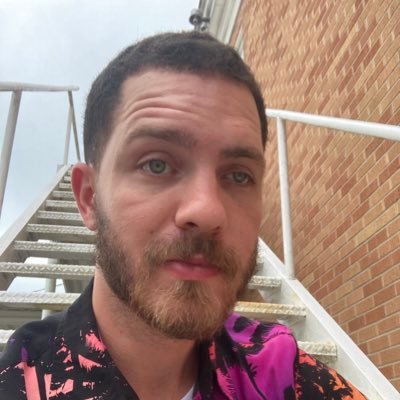 zachayres's profile picture. 