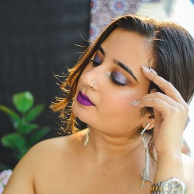 tgl_bhawna's profile picture. INTJ who loves music, coffee, makeup, photography, poetries, Tagore's philosophies, and spiteful humor of Gordon Ramsay! 🤭 
Blogging since 2015 ❤️
