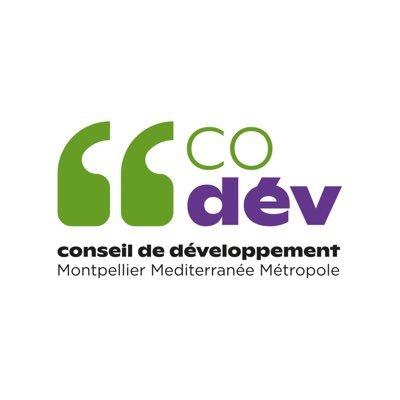 Le conseil de développement est composé de personnes bénévoles impliquées dans la vie locale, est un lieu de dialogue et de propositions citoyennes