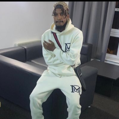 mikael986's profile picture. 