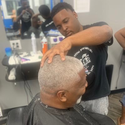 A upcoming barber in Memphis