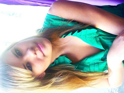A sorte me acompanha, tenho corpo fechado à inveja, a intriga não me amarra os pés, sou imune ao mau-olhado... Nada mais sou, que o reflexo das minhas atitudes.