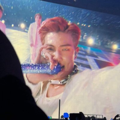 me gustan las florecitas y namjoon ♡
NAMJOON RED HAIR SUPREMACY
