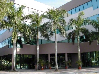 Periodontics & Oral Implantology Center of South Florida. Bringing Great Smiles to South Florida Since 1978. Conveniently Located in Pembroke Pines, FL.