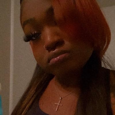 TheRealGiaa_'s profile picture. “ it’s your world “🦍 @fineeeshit