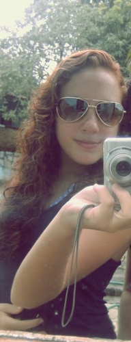 Ismaelly,14 anos,Estudante,Amo a vida 
  Deus meu TudOo... segue aê...