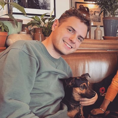 AlexArcay's profile picture. UEA 🎓 |  London