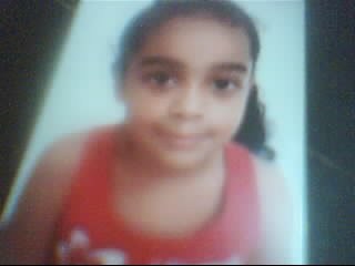Eu sou a Esther
Tenho 6 anos.