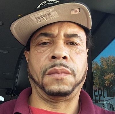 WalterH98954261's profile picture. I'm looking for a queen