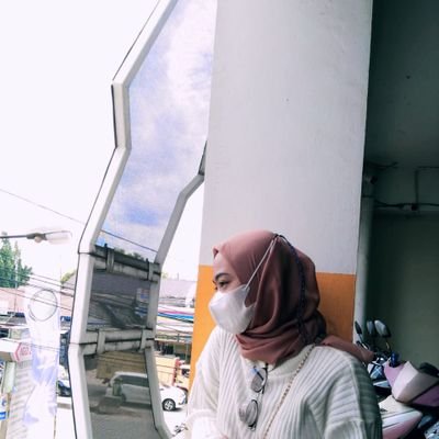 Ismiatunnisa1's profile picture. Jangan berkecil hati, percaya allah maha adil dalam segala hal 😇🌱