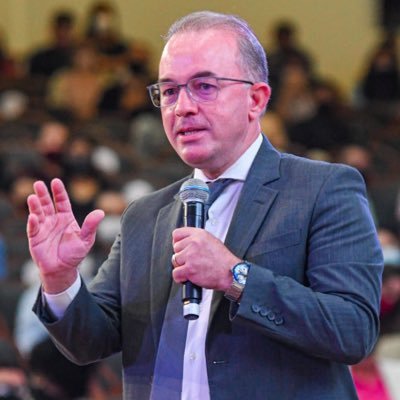 samuelalmeida_'s profile picture. ☀️Candidato a Prefeito de Goiânia.
🙏🏽Esposo apaixonado e pai devotado.
🖋️Ex-Sec. Gov. de Goiânia, Pres. Alego e Dep. Estadual. #TôComSamuel90