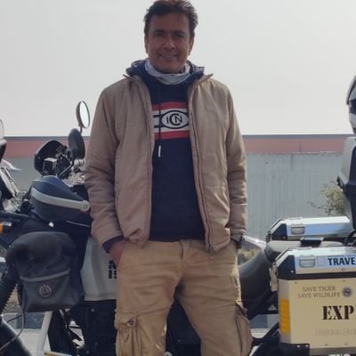 Ravind112's profile picture. 