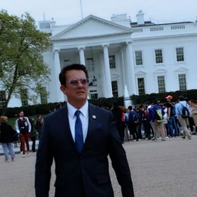 Dirigente #Libertario
#Quelecaigaelguante
Demandó a Farc x ntros niños
ExC Senado, ExVicePres de Partido
Creó @idartes
Politólogo-Máster @Uniandes
Consultor🙏