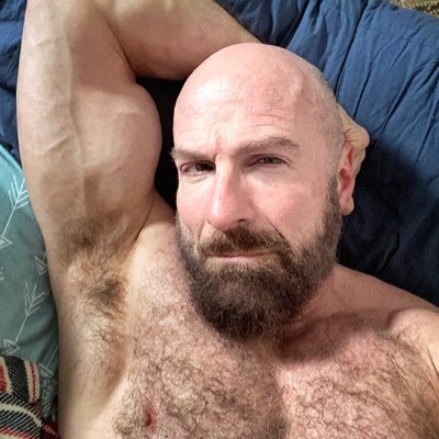 (you must be 18+ to view this account) Gay Porn Performer and Entrepreneur / Sober / Bodybuilder / Beard Grower / https://t.co/ty2MJwkQfg, Dragon Media. SayUncle