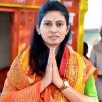 Raksha Khadse (@rakshakhadse) 's Twitter Profile