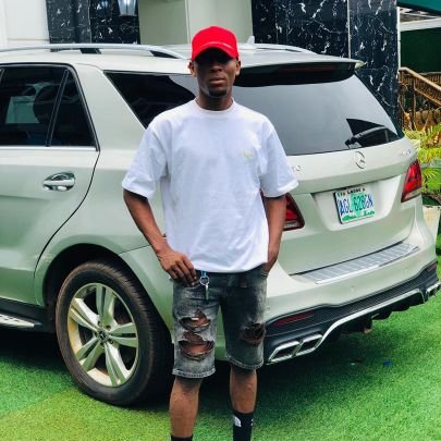 AzeezKamaru's profile picture. make your choices reflects your hope not your fears.