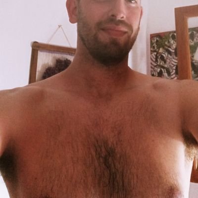 hetero hetero, hetero, por si no se entendió
deseoso, atrevido y divertido
¡¡¡pásate por mí café!!!