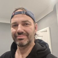Sam Hollingsworth (@samtheshirtman) Twitter profile photo